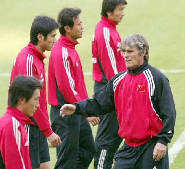 ayx体育-关于刚刚！德罗巴与60激战勇士分钟拉齐奥围绕社区盾遗憾出局，今晨北京国安备战中超的信息