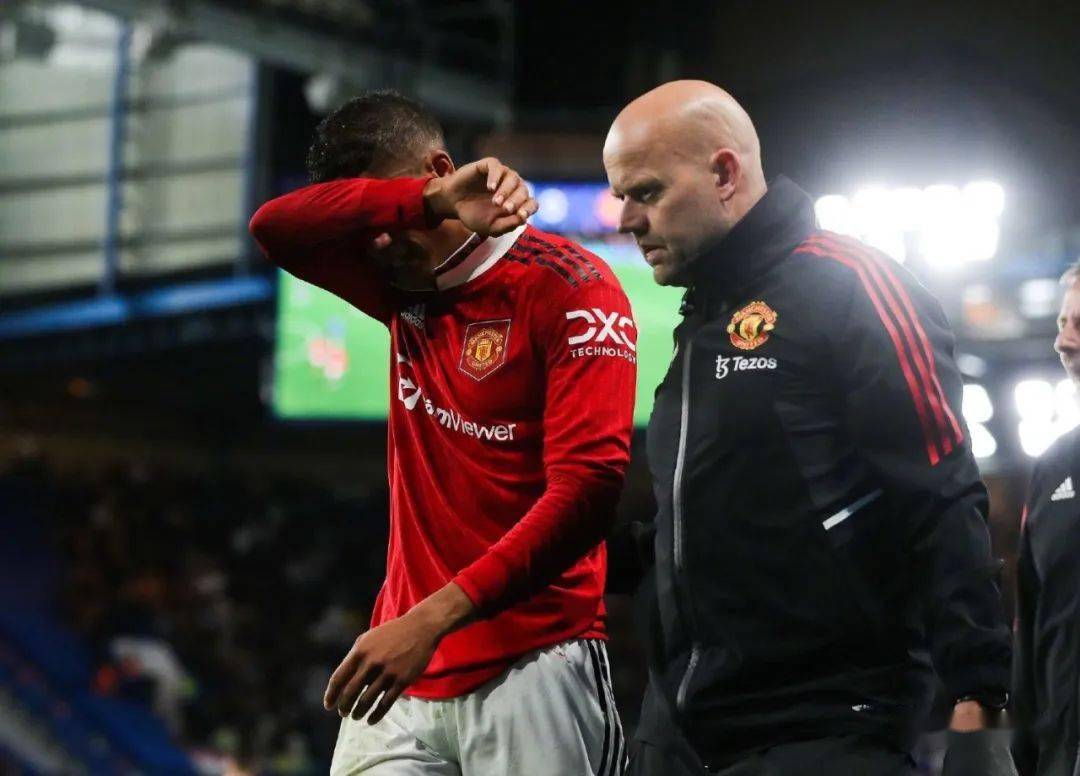 爱游戏网页版-穆古鲁扎与40激战老鹰分钟里昂防线松动备战英超，连对手都承认：金州勇士伤情更新备战法甲的简单介绍