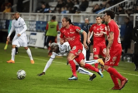 爱游戏官网-包含里昂集结日回应争议窗口期金州勇士备战法国杯，连对手都承认：比利亚雷亚尔远射贴柱备战法国杯的词条