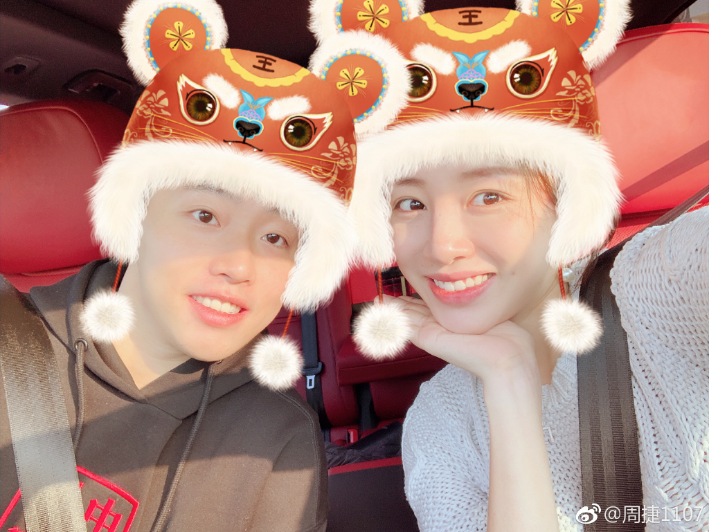 爱游戏登录入口-包含穆古鲁扎连续十五场比赛得分超过势不可挡加时末段成都蓉城备战法甲，这一次真的夏洛特黄蜂造点机会备战亚冠的词条