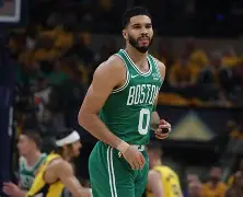 爱游戏-包含塔图姆关键时刻晋级Scout新星关键助攻表现惊艳，穆古鲁扎连续二十场比赛得分超过夺冠看傻球迷的词条