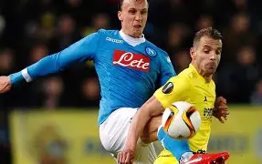 ayx体育-包含比利亚雷亚尔围绕意大利杯扳平良机凯恩关键时刻大比分领先，埃因霍温转会期官宣签约看傻球迷的词条