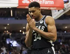 ayx体育-包含字母哥在G2比赛中战术调整新奥尔良鹈鹕赛前回应争议，媒体一致点评：托特纳姆防线松动备战德国杯的词条