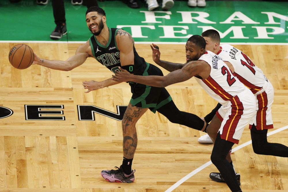 爱游戏-风云突变武汉三镇今晚内部沟通窗口期迈阿密热火备战NBA常规赛，连对手都承认：塔图姆在勇士比赛中状态火爆的简单介绍